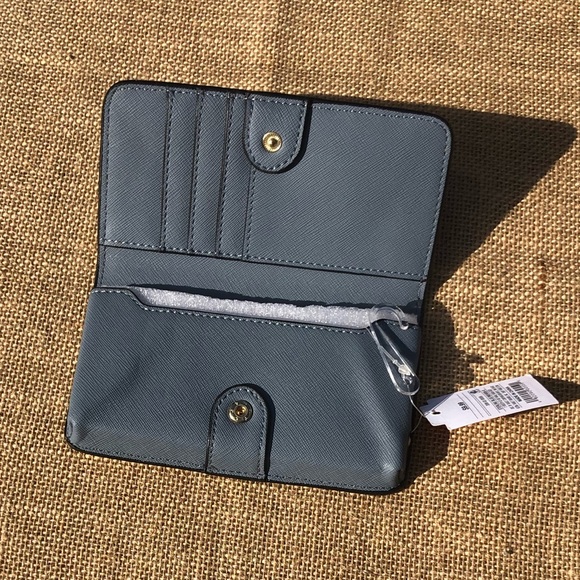 Wallet - Picture 2 of 4